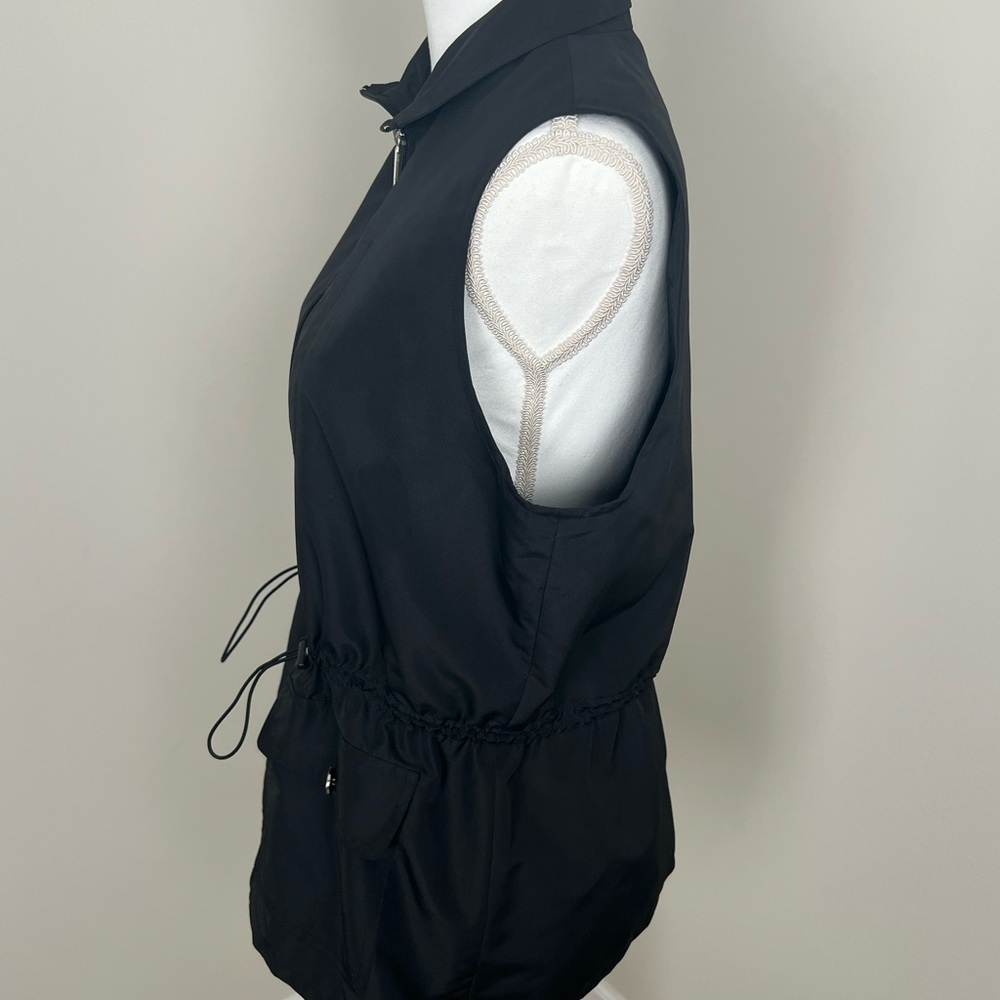 Chaps Black Sleeveless Vest - Picture 4 of 5